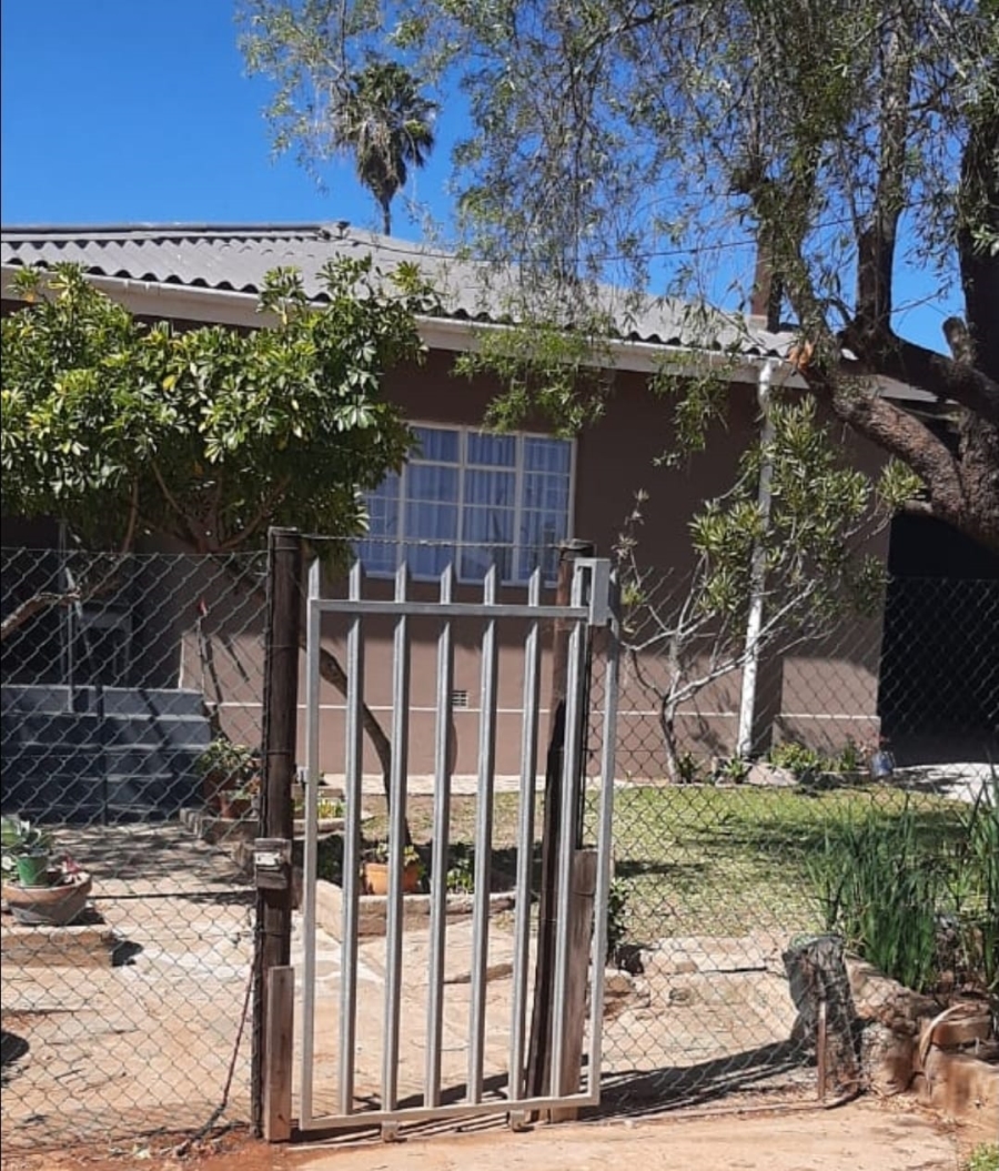 2 Bedroom Property for Sale in Uniondale Western Cape